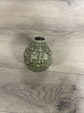 Green Textured Ceramic Vase - Decorative Home Accent